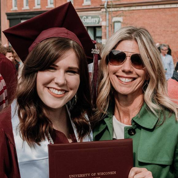 Meet your Posher, Melissa - Picture 1 of 1